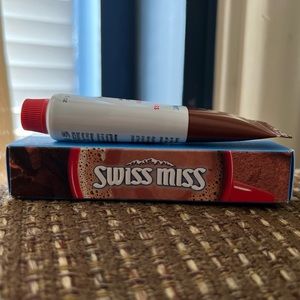 Glossier Swiss Miss Balm Dotcom